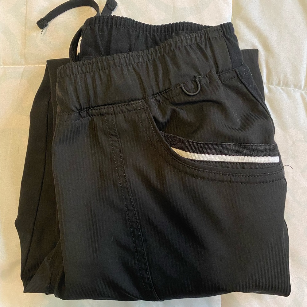 Elle scrub pant